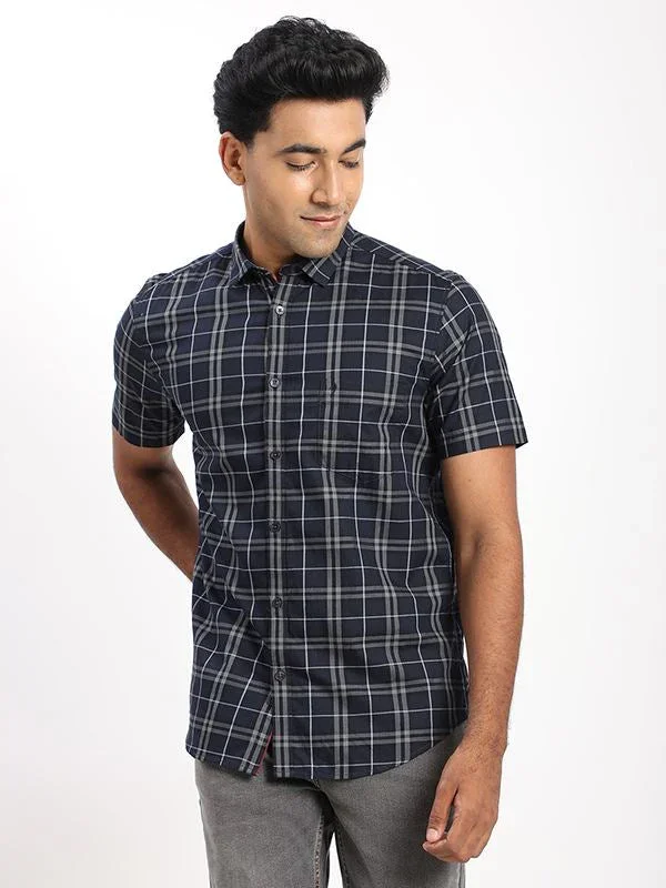 Men's Check Half Sleeves Cotton Blend Shirt