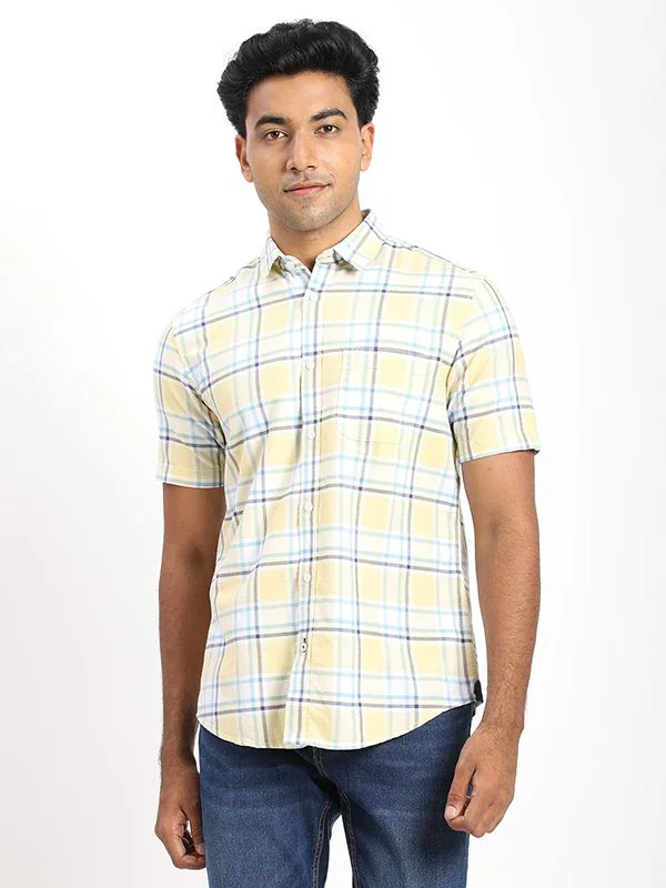 Men's Check Half Sleeves Cotton Blend Shirt
