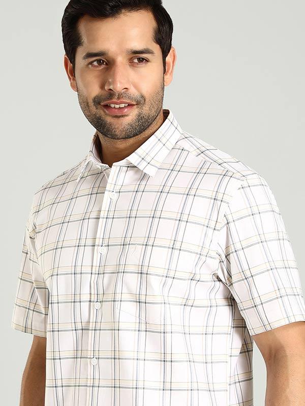 Men's Check Half Sleeves Cotton Shirt - Image 2