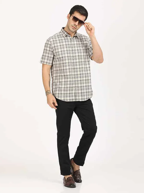 Men's Check Half Sleeves Cotton Shirt - Image 4
