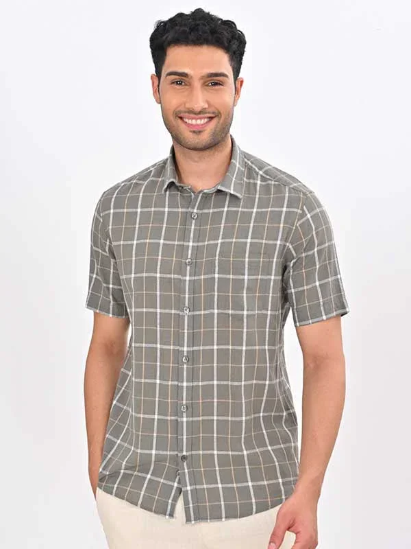 Men's Check Half Sleeves Linen Blend Shirt - Image 6