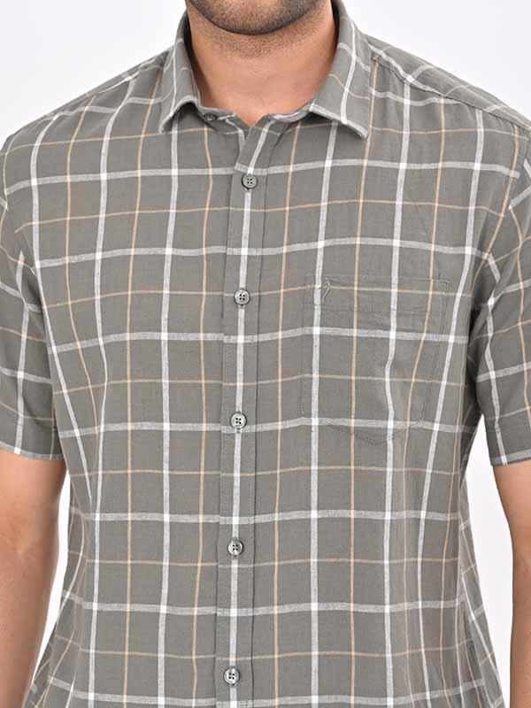 Men's Check Half Sleeves Linen Blend Shirt - Image 7