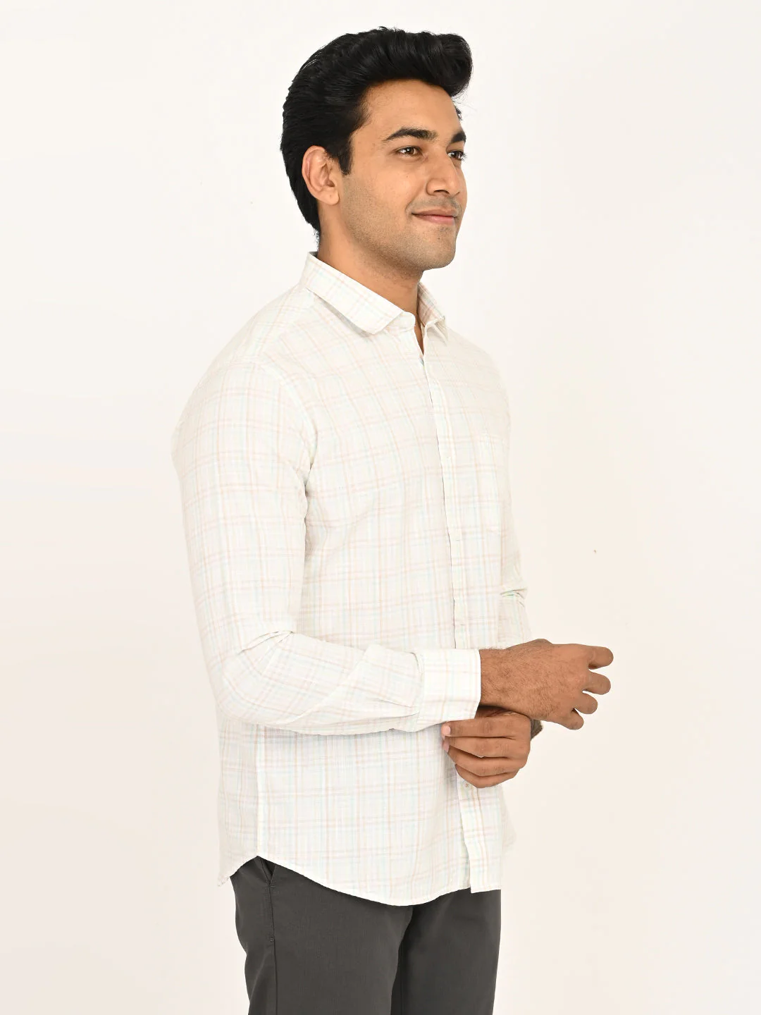 Men's Checks Full Sleeves Cotton Shirt - Image 3