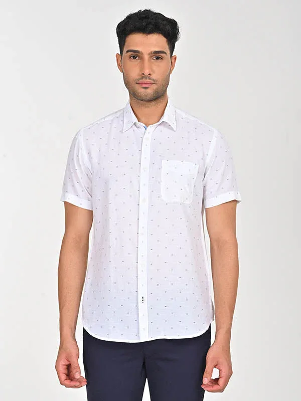 Men's Printed Half Sleeves Cotton Blend Shirt - Image 5