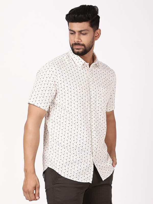 Men's Printed Half Sleeves Cotton Blend Shirt - Image 2