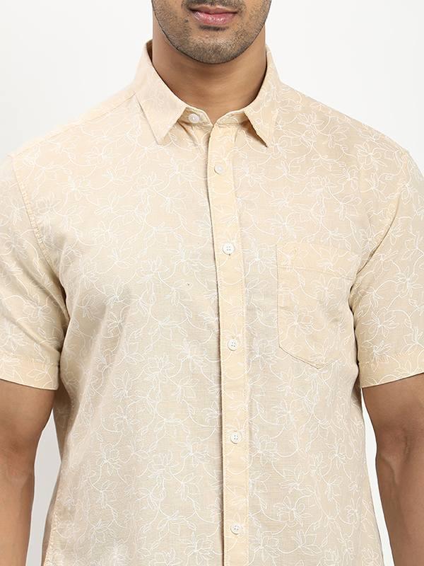 Men's Printed Half Sleeves Cotton Blend Shirt - Image 3