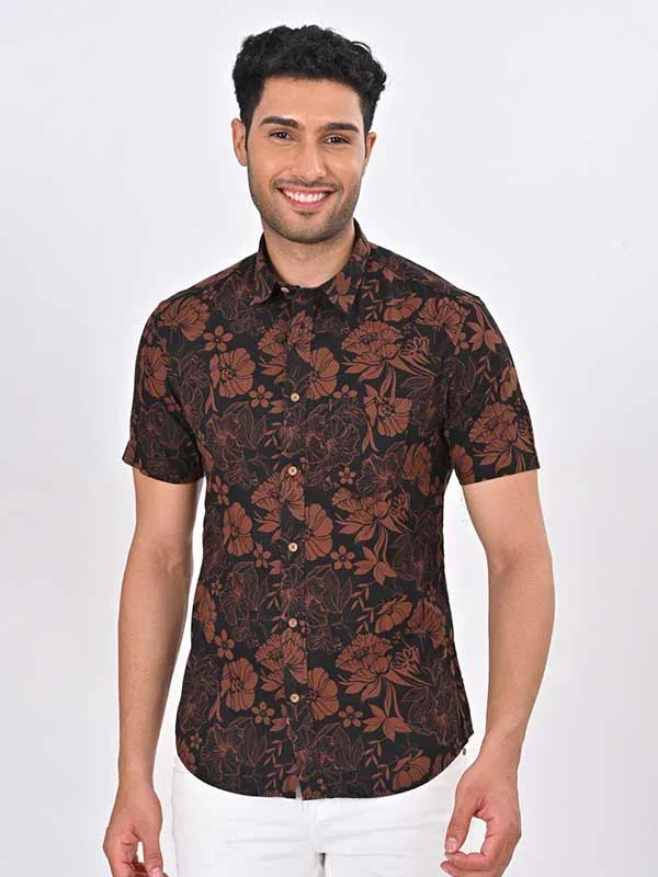 Men's Printed Half Sleeves Cotton Shirt - Image 2