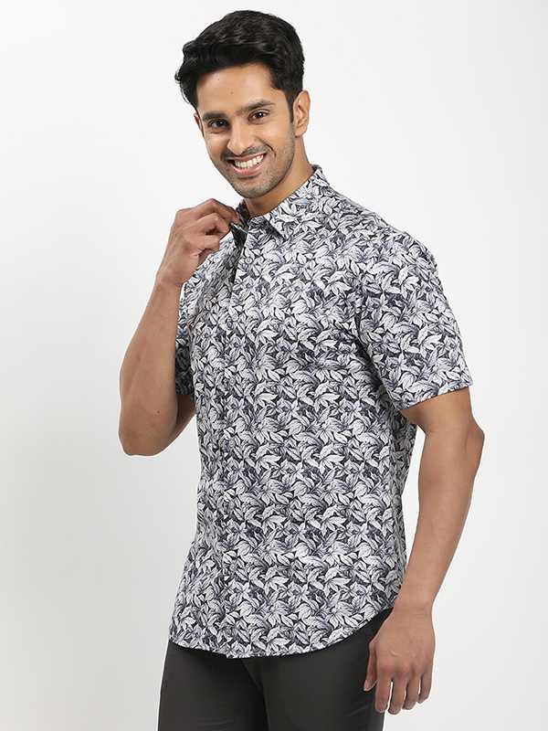 Men's Printed Half Sleeves Cotton Shirt - Image 2