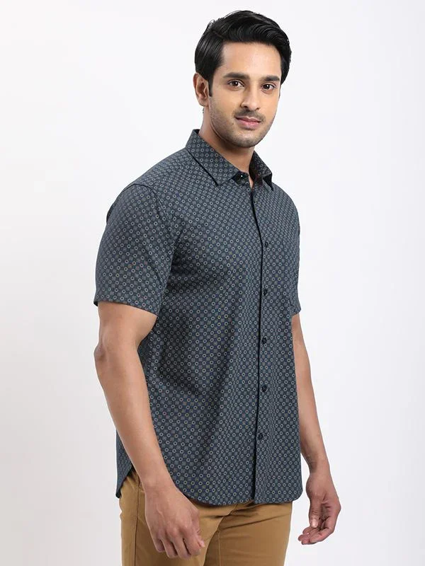 Men's Printed Half Sleeves Cotton Shirt - Image 2