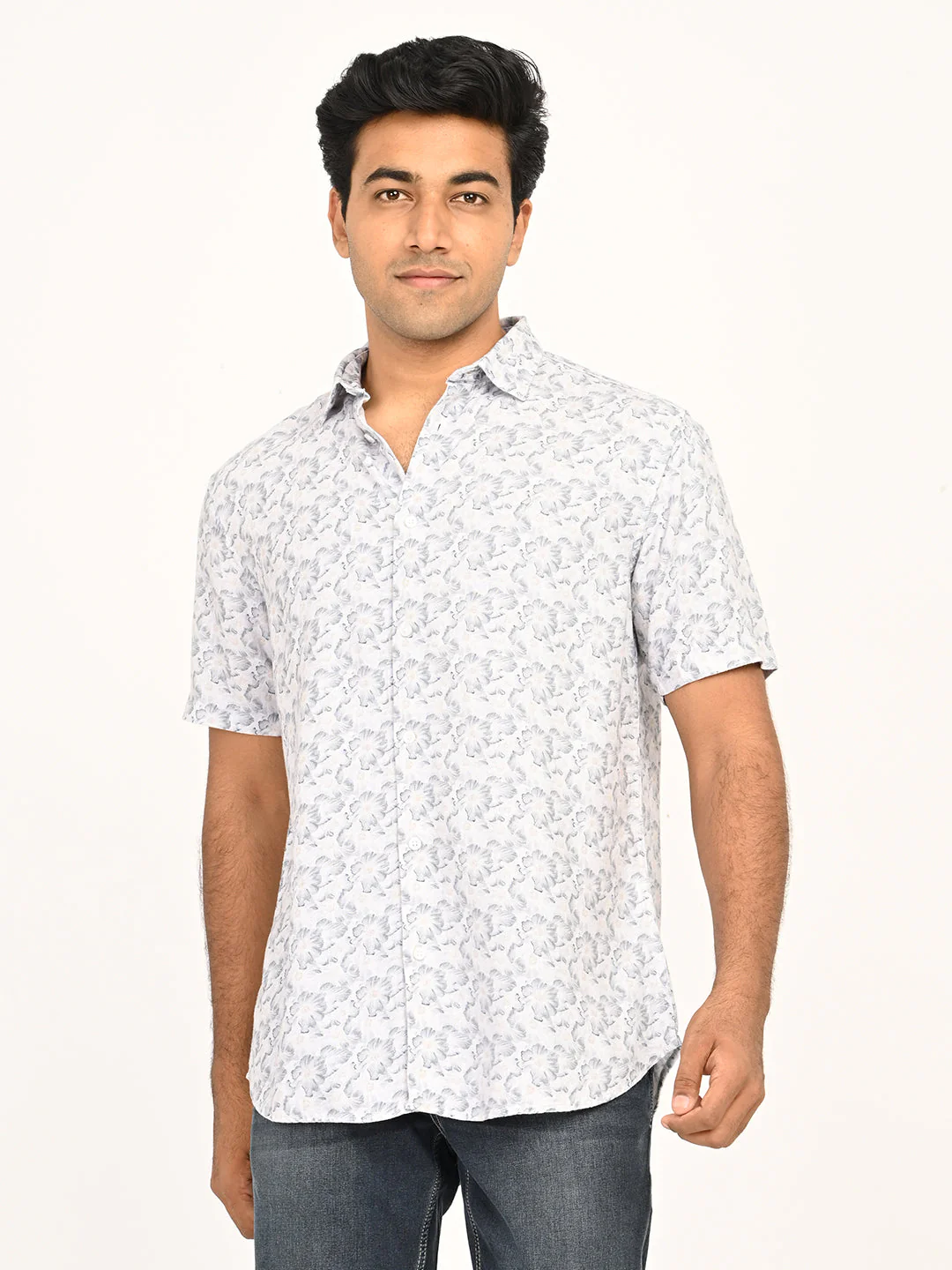 Men's Printed Half Sleeves Viscose Blend Shirt