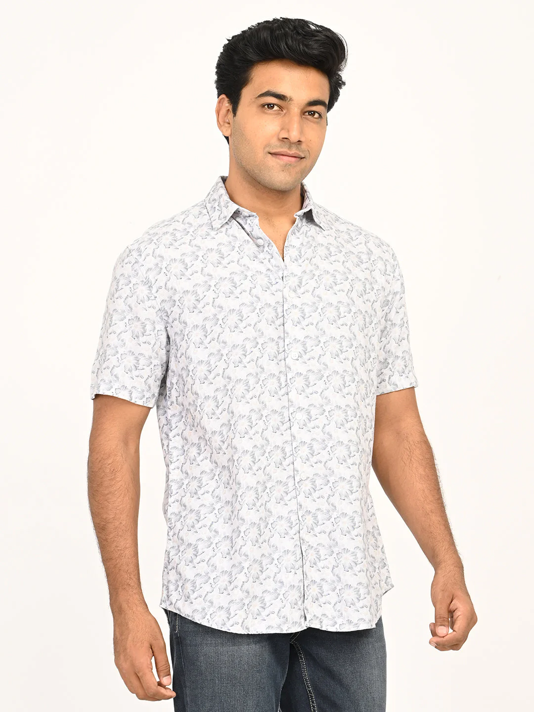 Men's Printed Half Sleeves Viscose Blend Shirt - Image 3