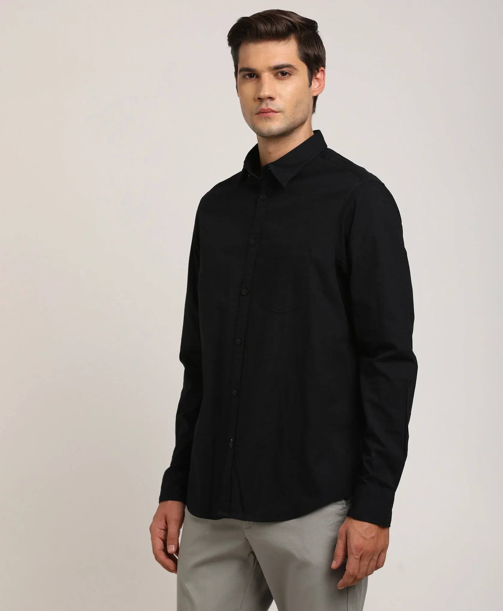 Men's Solid Full Sleeves Cotton Shirt - Image 4