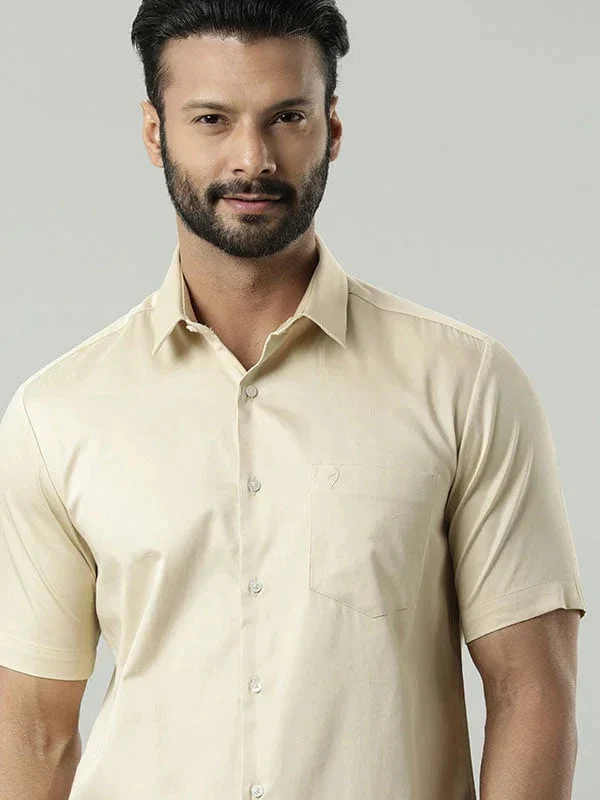 Men's Solid Half Sleeves Cotton Blend Shirt - Image 7