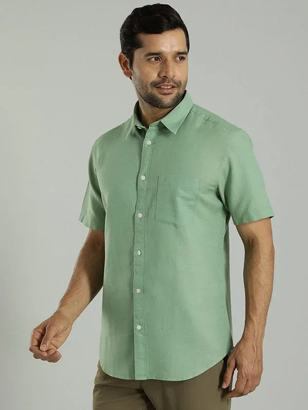 Men's Solid Half Sleeves Cotton Blend Shirt - Image 11