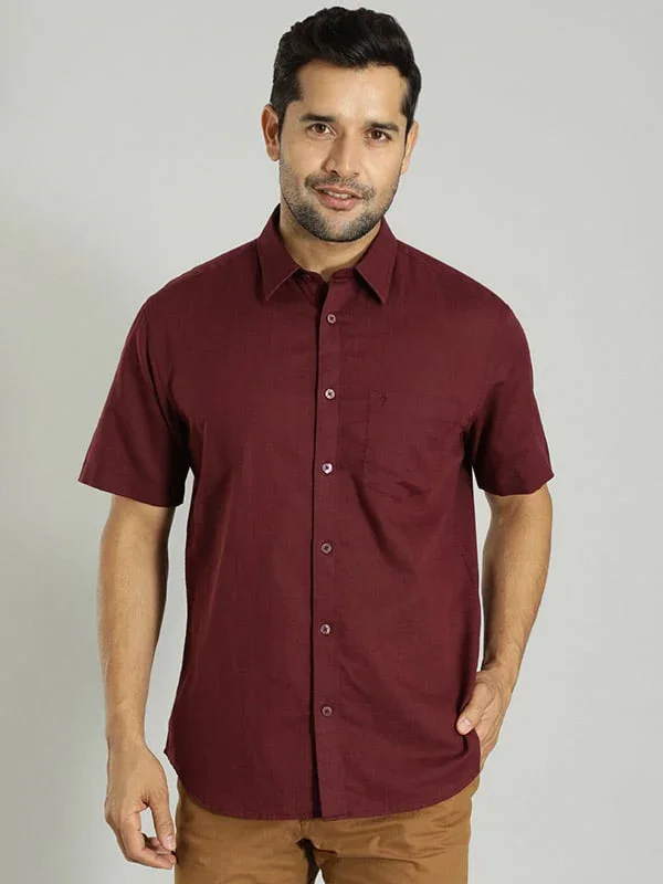 Men's Solid Half Sleeves Cotton Blend Shirt - Image 2