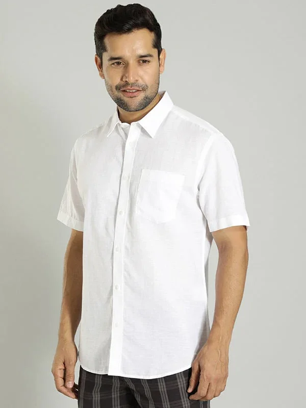 Men's Solid Half Sleeves Cotton Blend Shirt - Image 23