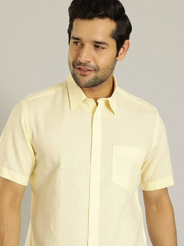 Men's Solid Half Sleeves Cotton Blend Shirt - Image 25