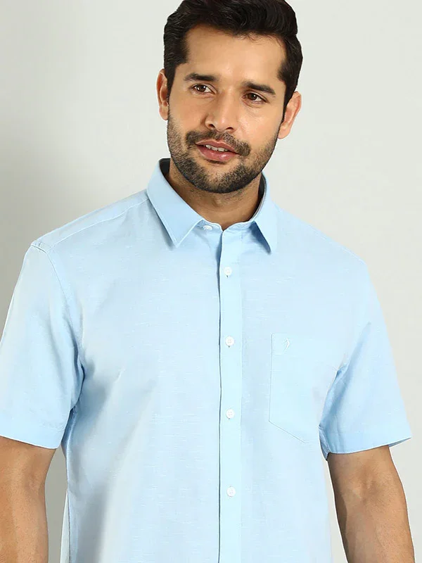 Men's Solid Half Sleeves Cotton Blend Shirt - Image 29