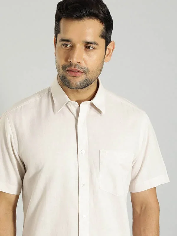 Men's Solid Half Sleeves Cotton Blend Shirt - Image 5