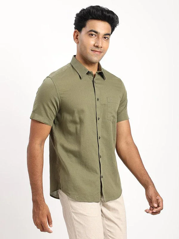 Men's Solid Half Sleeves Cotton Blend Shirt - Image 2