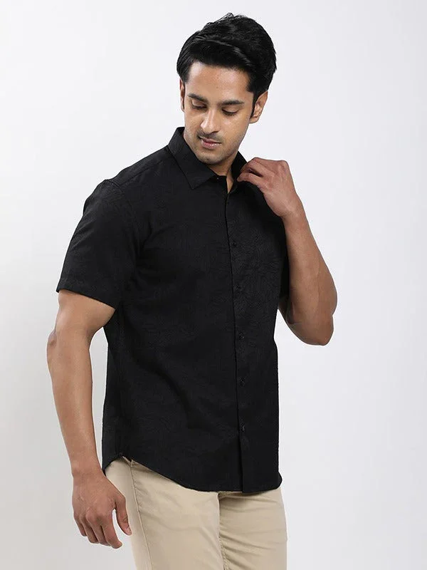 Men's Solid Half Sleeves Cotton Blend Shirt - Image 2