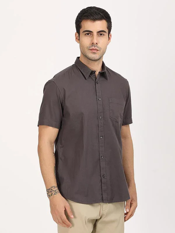 Men's Solid Half Sleeves Cotton Shirt - Image 2