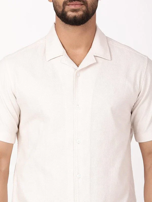 Men's Solid Half Sleeves Cotton Shirt - Image 3