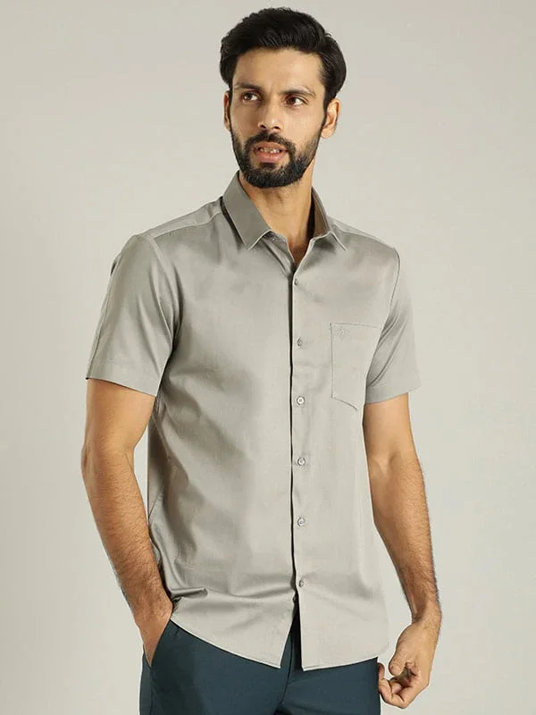 Men's Solid Half Sleeves Cotton Stretch Shirt - Image 15