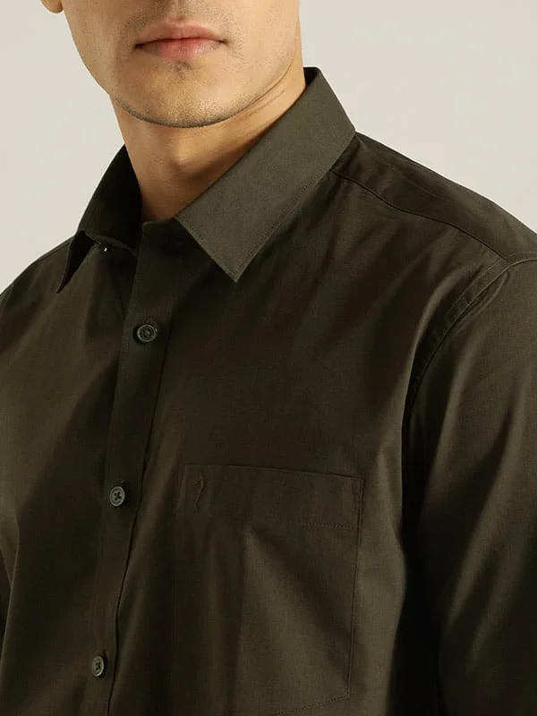 Men's Solid Half Sleeves Cotton Stretch Shirt - Image 31