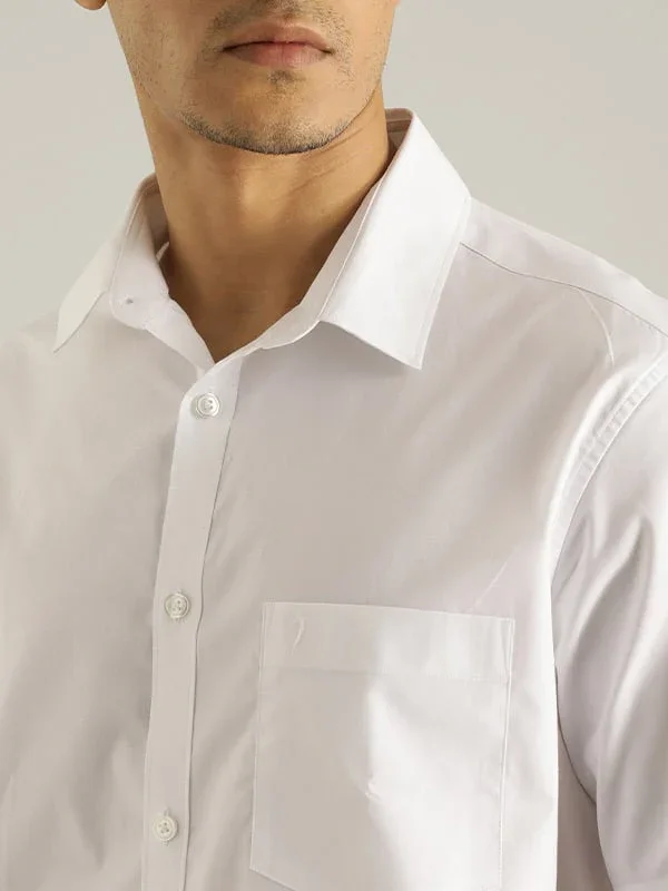 Men's Solid Half Sleeves Cotton Stretch Shirt - Image 35
