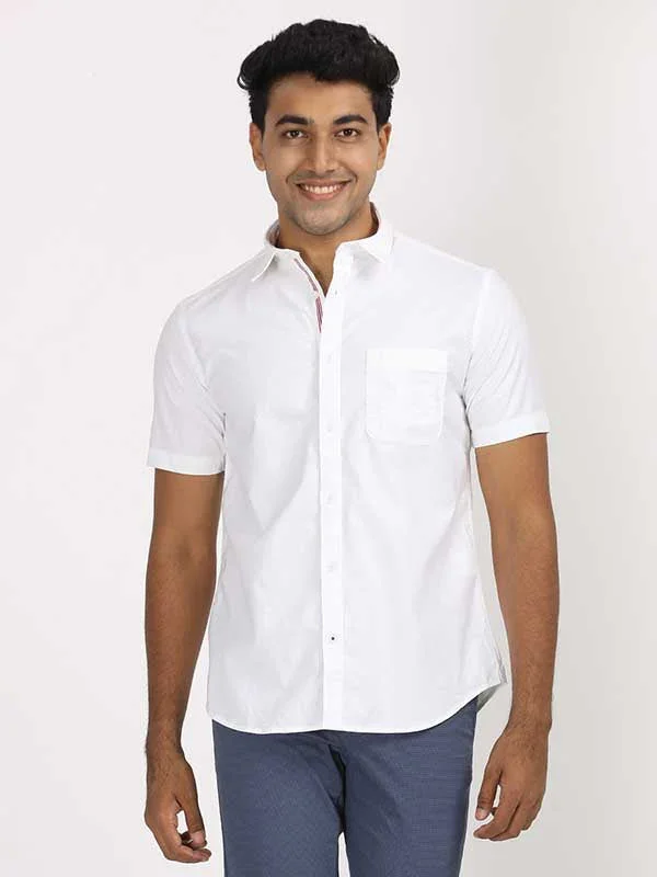 Men's Solid Half Sleeves Cotton Stretch Shirt - Image 20