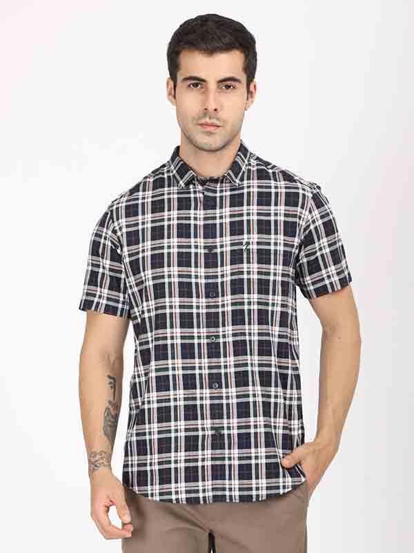 Men's Solid Half Sleeves Cotton Stretch Shirt - Image 25
