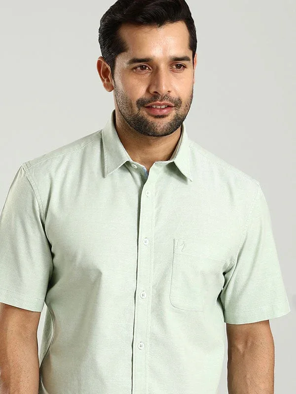 Men's Solid Half Sleeves Cotton Stretch Shirt - Image 5
