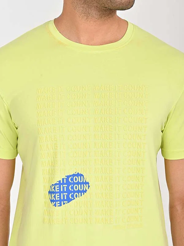 Men's Sporty Moisture Graphic Crew Neck T-Shirt - Image 3