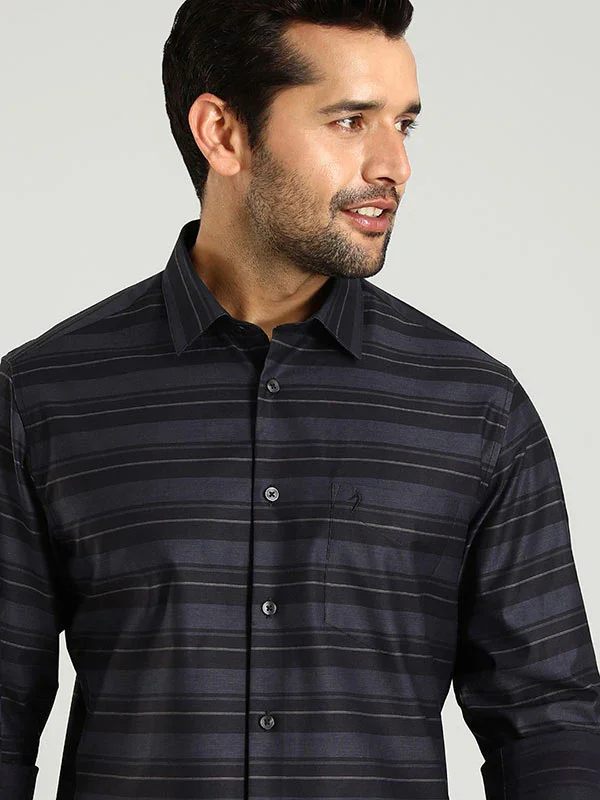 Men's Striped Full Sleeves Cotton Shirt - Image 2