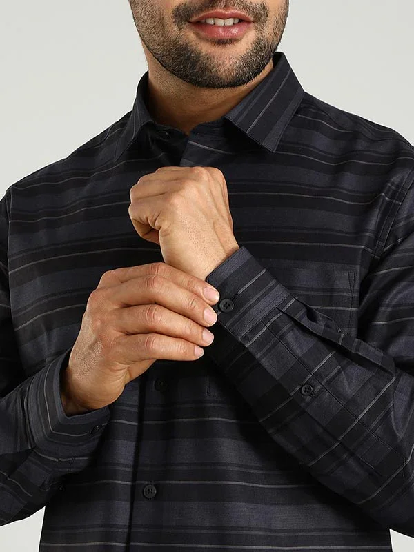 Men's Striped Full Sleeves Cotton Shirt - Image 4