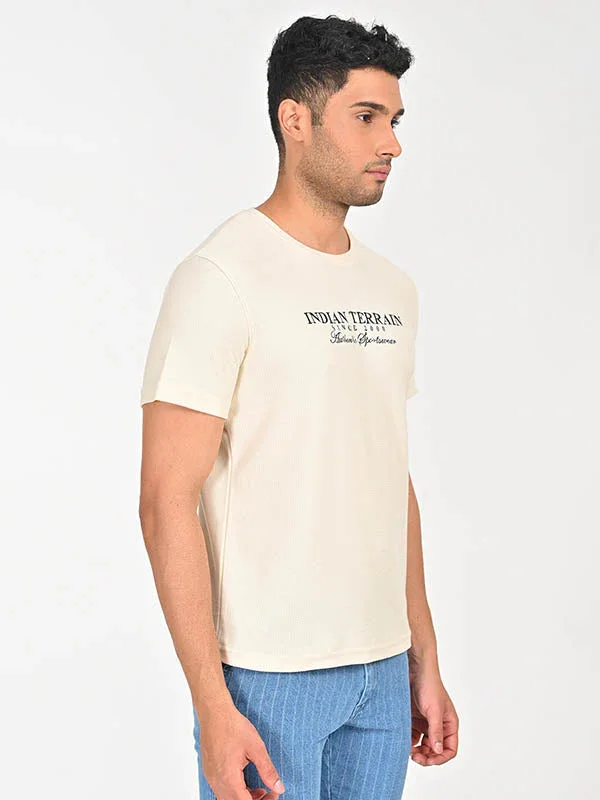 Men's Textured Embroidered Graphic Crew Neck T-Shirt - Image 2