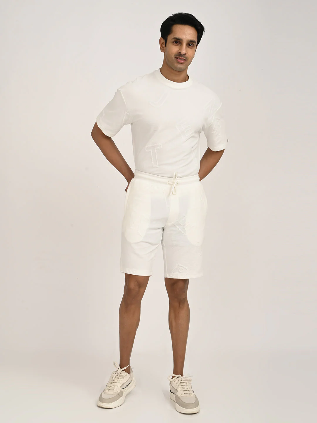 Men's Solid Cotton Blend Shorts - Image 12