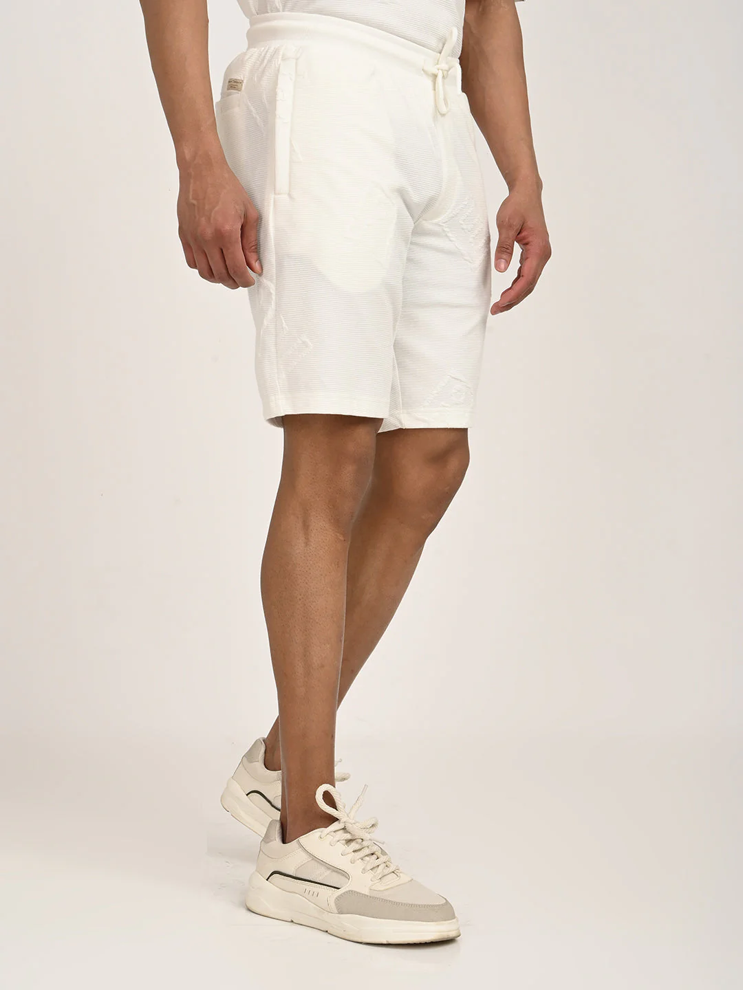 Men's Solid Cotton Blend Shorts - Image 9