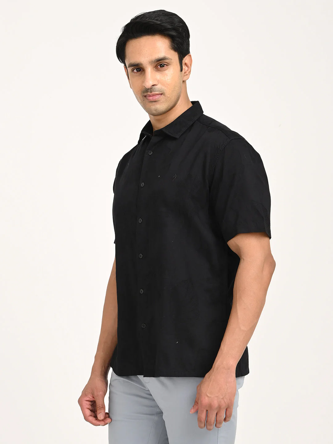 Men's Solid Half Sleeve Cotton Shirt - Image 2