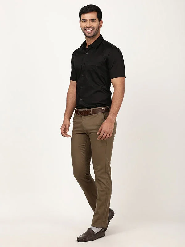 Men's Solid Half Sleeves Cotton Stretch Shirt - Image 4