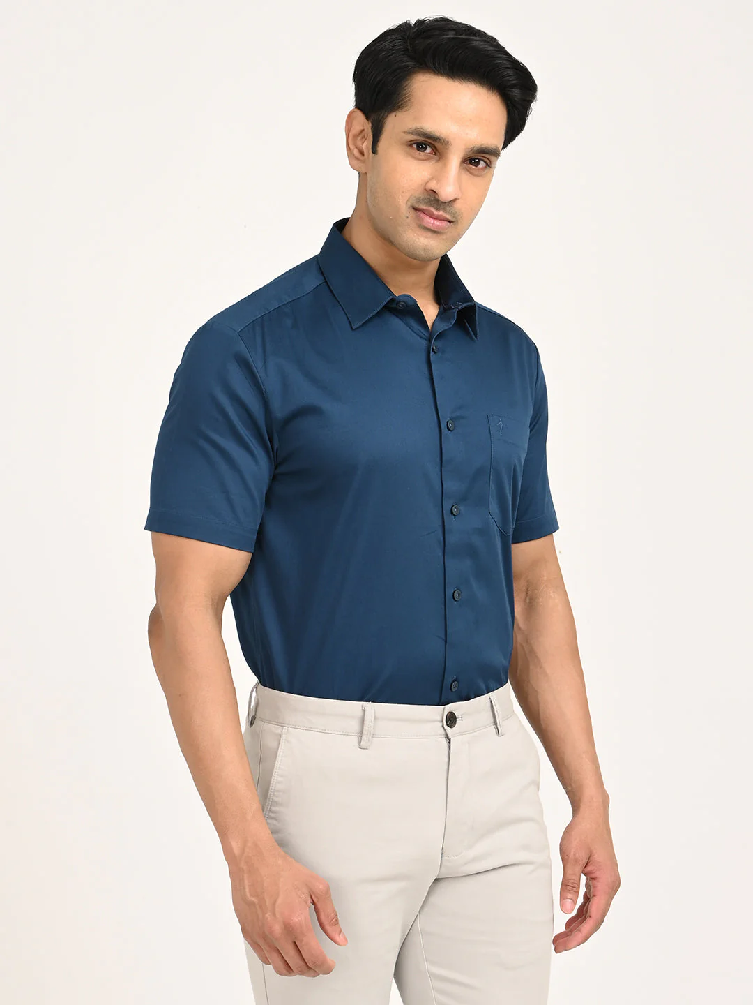 Men's Solid Half Sleeve Cotton Stretch Shirt - Image 3