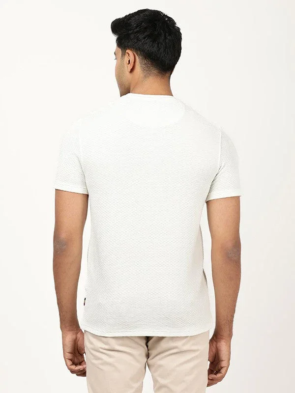 Men's Textured Crew Neck T-Shirt - Image 5
